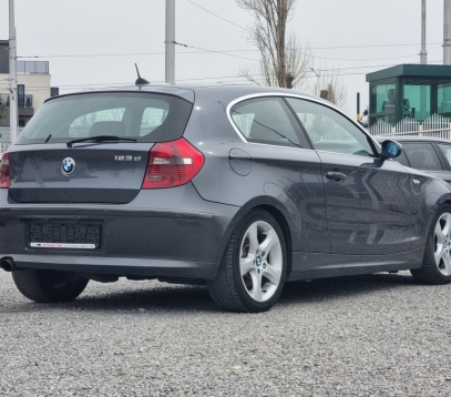 BMW 123